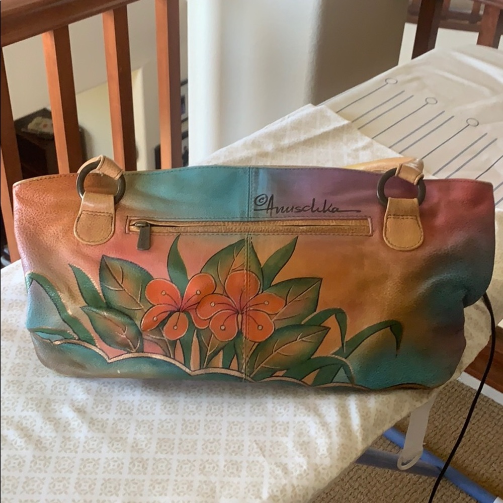 Anushka Purse